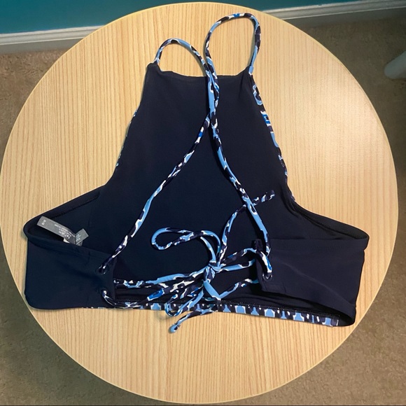 AERIE CROP SWIM TOP - Picture 2 of 3